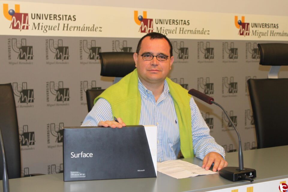 La Universidad premia el humor con el proyecto Risas Solidarias UMH