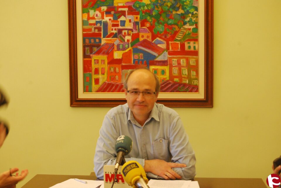 Los portavoces de la Corporación buscan soluciones a la situación del parking de la Plaza de Toros