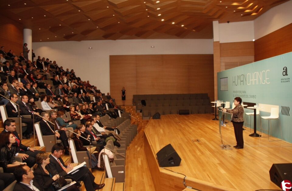 La Junta de Gobierno aprueba la distribución de las ayudas que llegan hasta los 3.000 euros por ayuntamiento