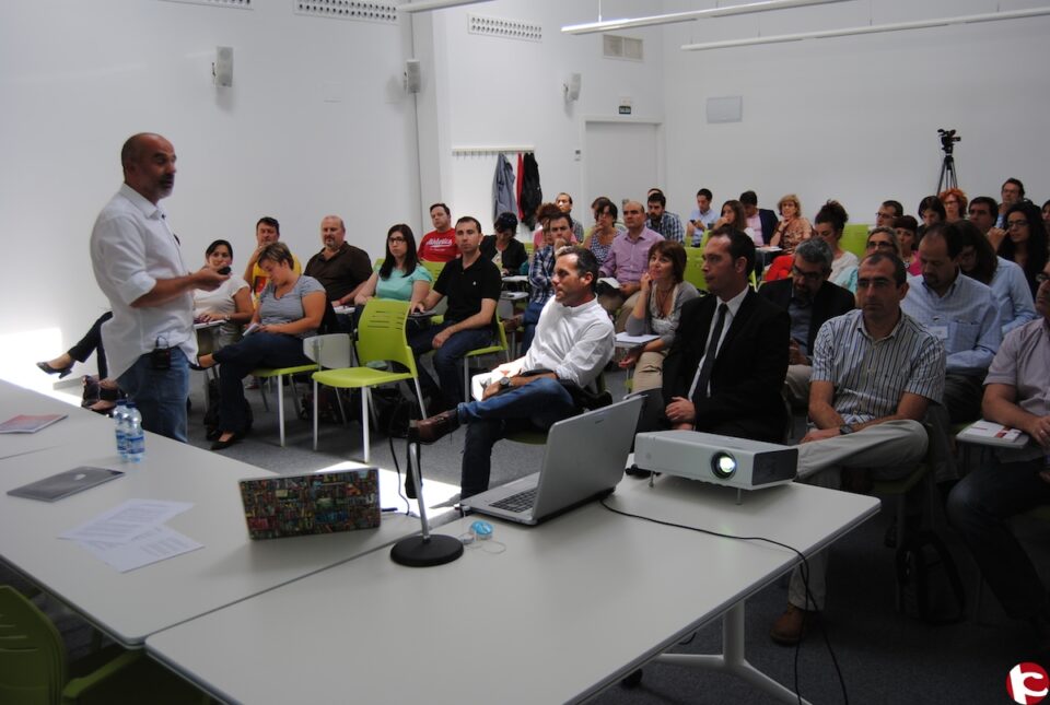 El potencial turístico de Villena suscita un gran interés en el Foro organizado por el Centro de Excelencia