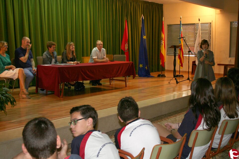 Sanitat premia el proyecto de prevención del tabaquismo de un colegio de Elda