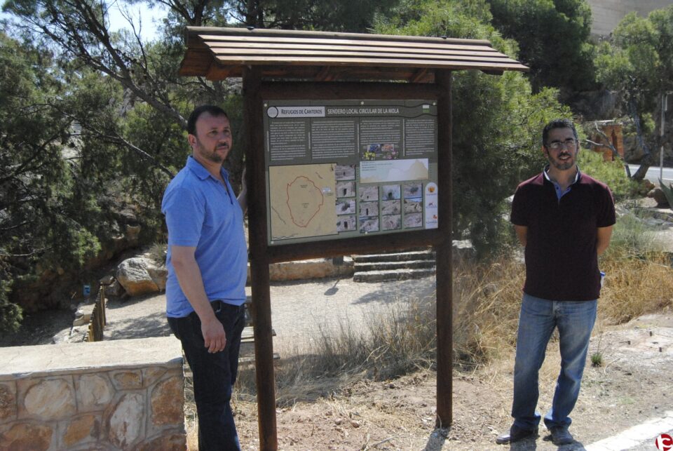 Medio Ambiente presenta el sendero circular de La Mola en el que se localizan antiguos refugios de canteros