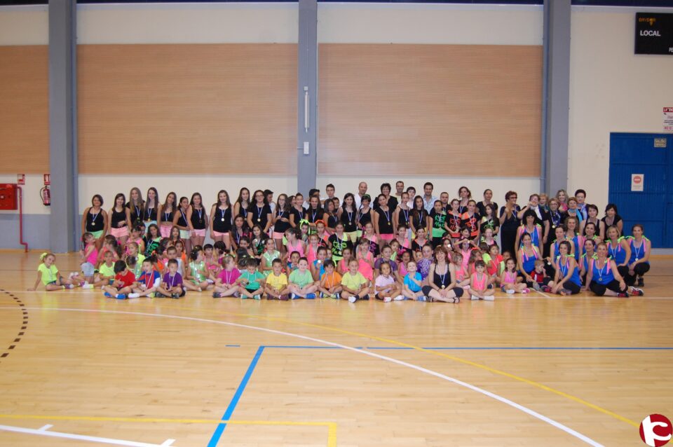 El VII festival deportivo de Monforte ofrece una representación de las actividades que se realizan diariamente