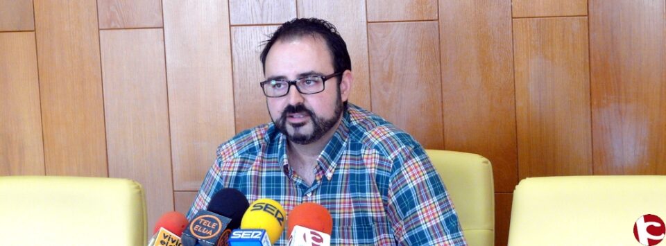 El PSOE critica que la alcaldesa contrate mano de obra barata con su plan de empleo a costa de la penuria de los parados