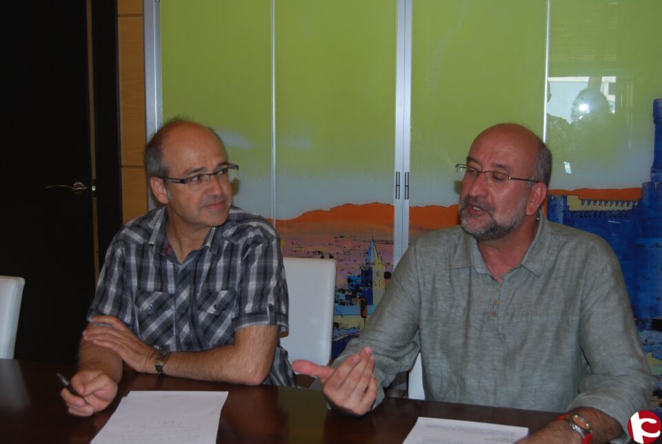 Esta mañana el Ayuntamiento ha mantenido una reunión con la presidenta de la Diputación sobre el proyecto de acceso a la estación de Alta Velocidad de Villena desde Santa Eulalia.