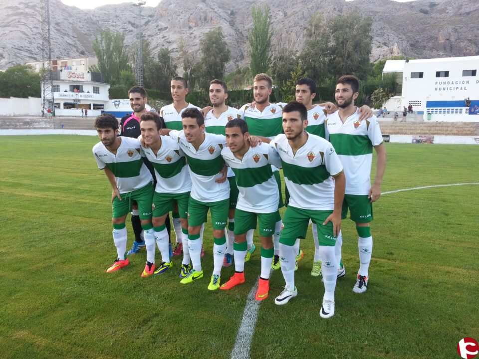 EL ELCHE ILICITANO DE 2ª B NO PERDONA AL VILLENA