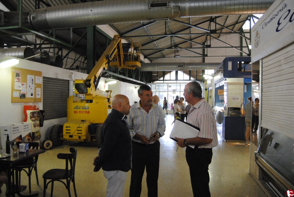 El Ayuntamiento remoza el Mercado de la Frontera en su 25 aniversario con una inversión cercana a los 40.000 euros