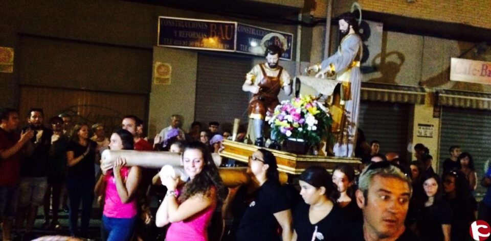 San Crispín y San Crispiniano ya están en la Parroquia de la Inmaculada preparados para las Fiestas de Fallas 2014