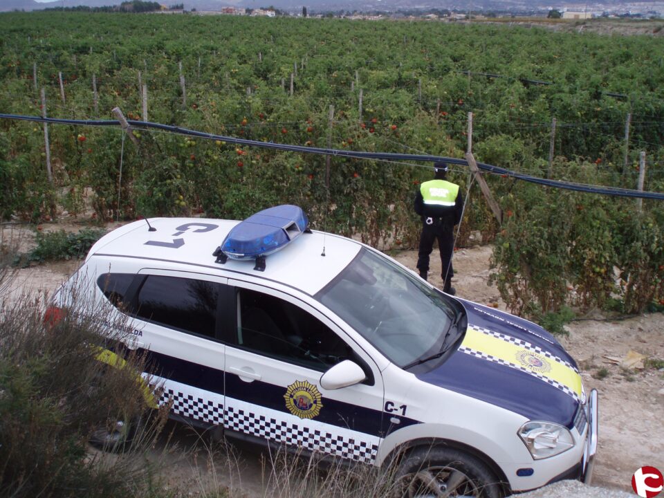 La Policía Local intensifica las labores de vigilancia en la zona rural para evitar robos en los cultivos