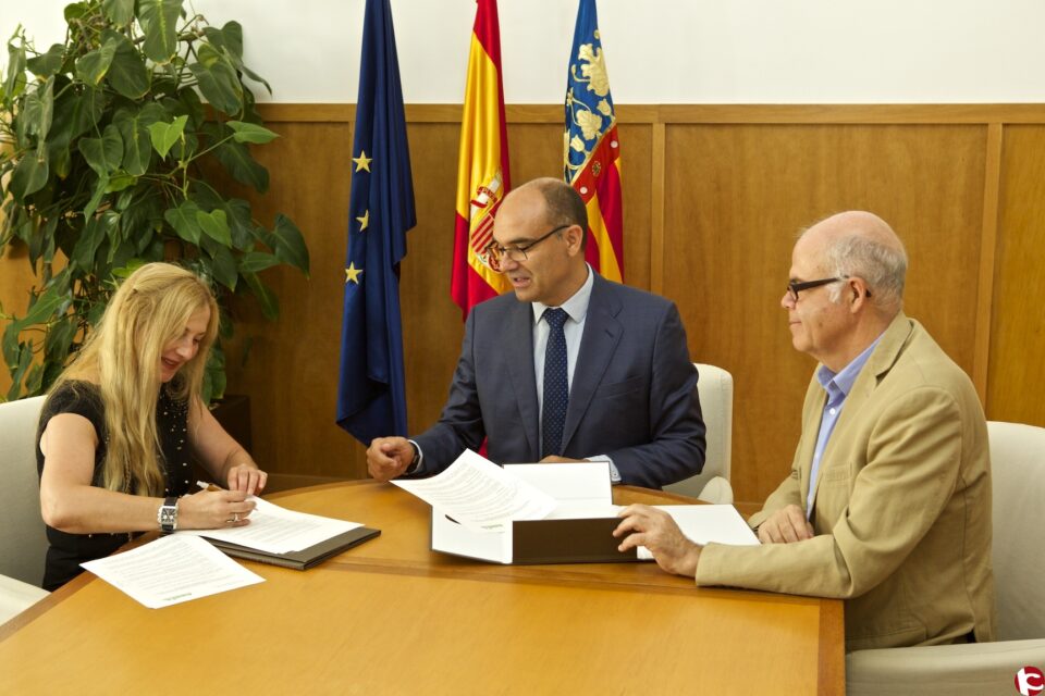 Afectados de asperger inician sus prácticas administrativas en la Universidad de Alicante