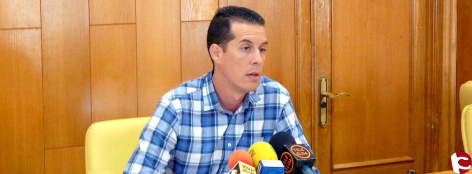 El PSOE dice que la subida del IBI no servirá para atender los problemas de Elda sino los caprichos de la alcaldesa