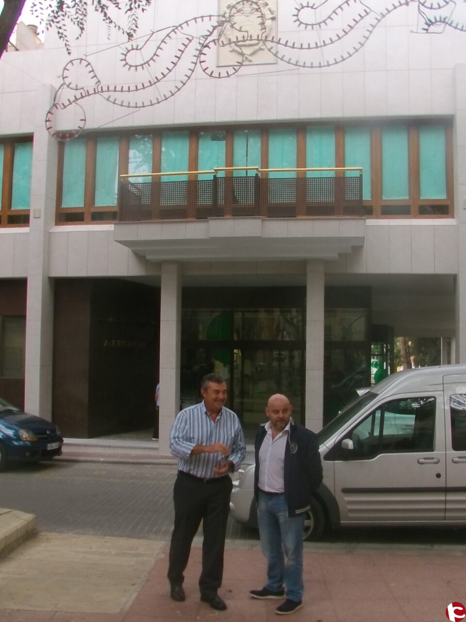 Finalizan las obras de seguridad y eficiencia energética en la fachada del Ayuntamiento