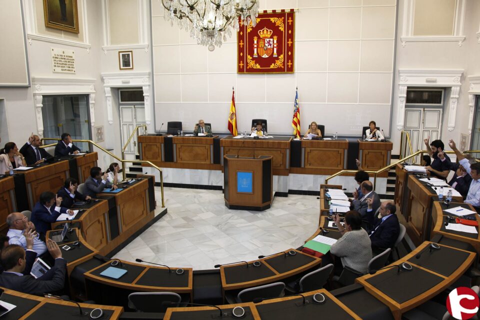 La Diputación de Alicante apoya a Pinoso en su rechazo al almacenamiento de petróleo en Monte Cabezo de la Sal