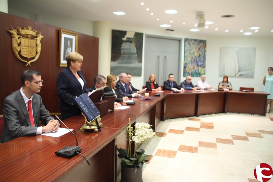 PLENO INSTITUCIONAL 9 D´OCTUBRE