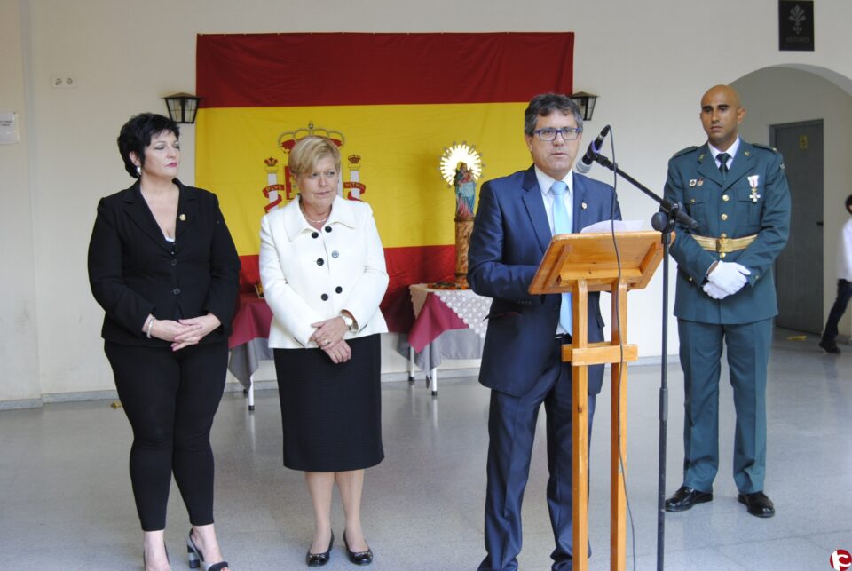 Castelló elogia la labor que realiza la Guardia Civil en la celebración de la patrona de la Benemérita