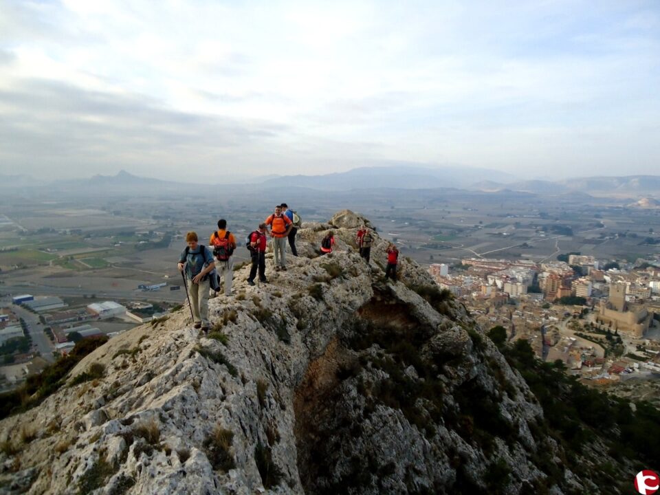AVIANA EN LA SIERRA DE SAN CRISTOBAL Y CASTILLO SALVATIERRA