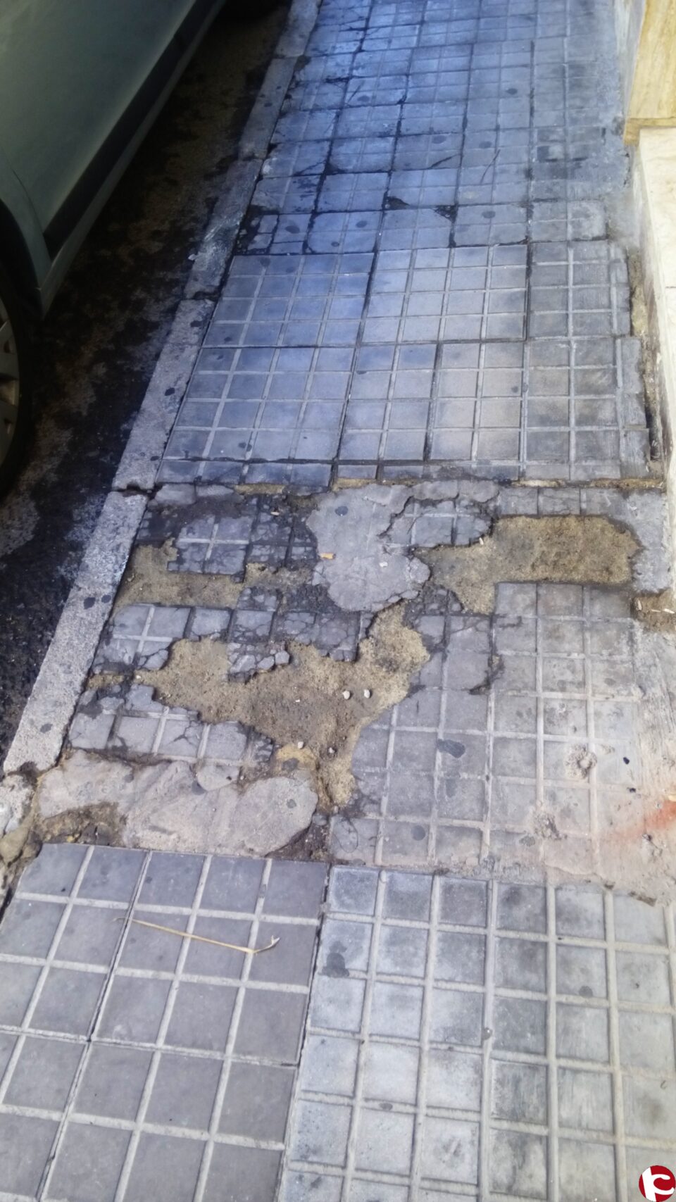 UPyD se hace eco del abandono que sufre el barrio Las Trecientas y Adyancentes