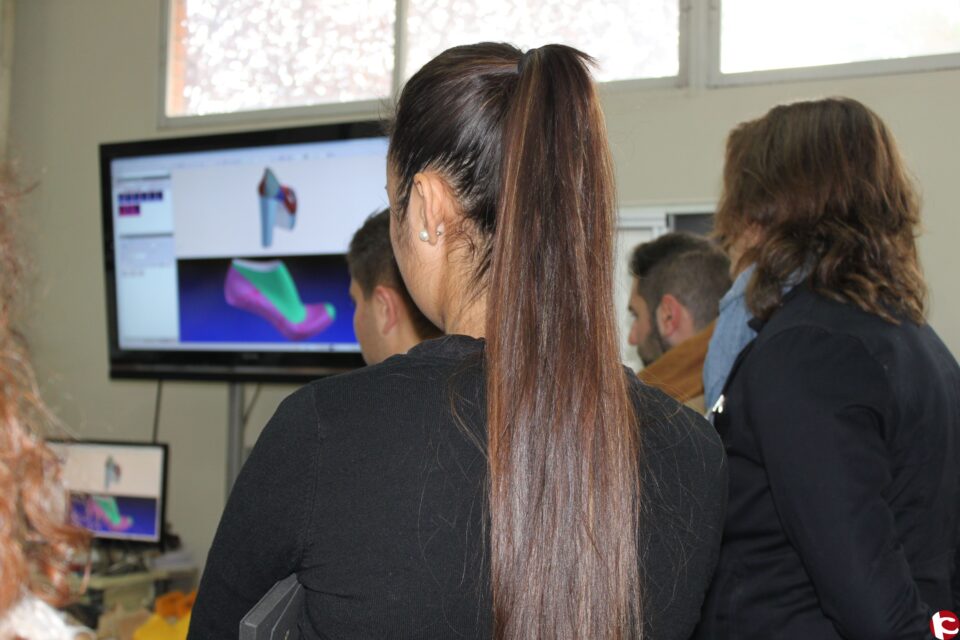 INESCOP CELEBRA LA SEMANA DE LA CIENCIA PERO REDUCE ACTIVIDADES