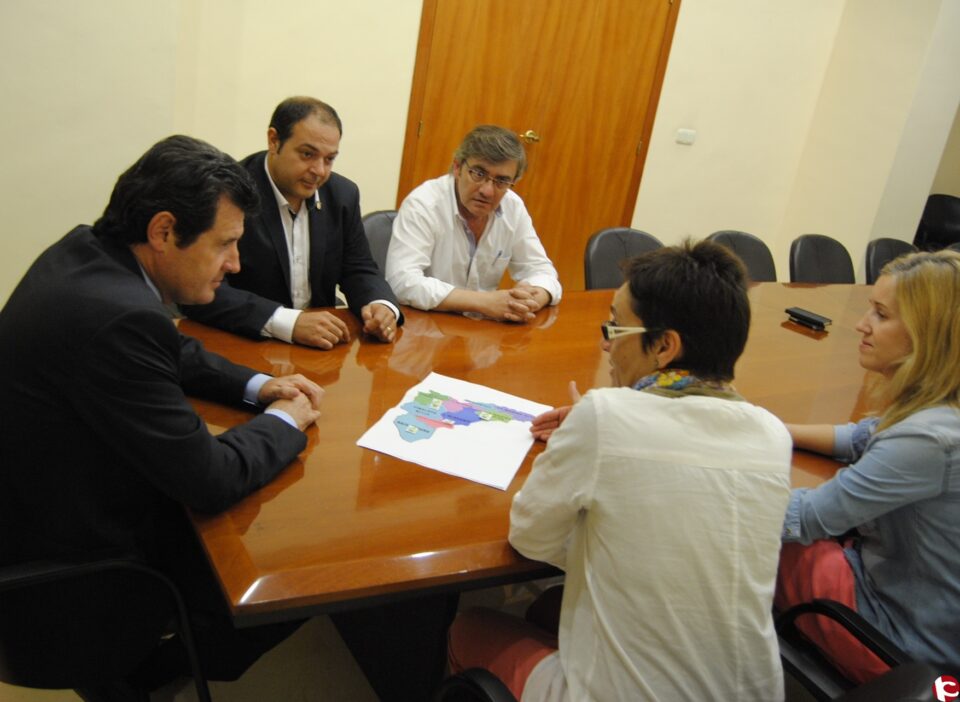 Salinas exportara su modelo de ECOmercado a otras comarcas con el soporte del Comité de Agricultura Ecológica de la CV y la conselleria de Agricultura