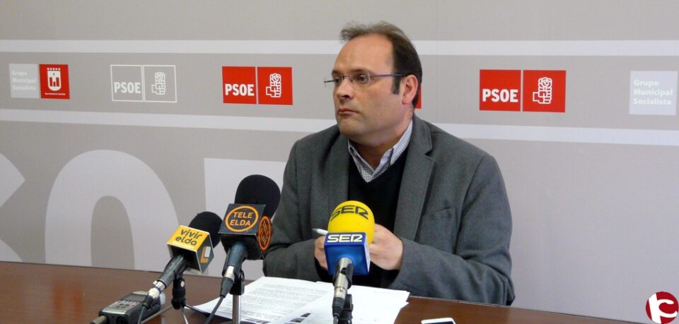 El PSOE pide que se reclame los 27.000  pagados por el fiasco de las motos eléctricas que han estado dos años averiadas