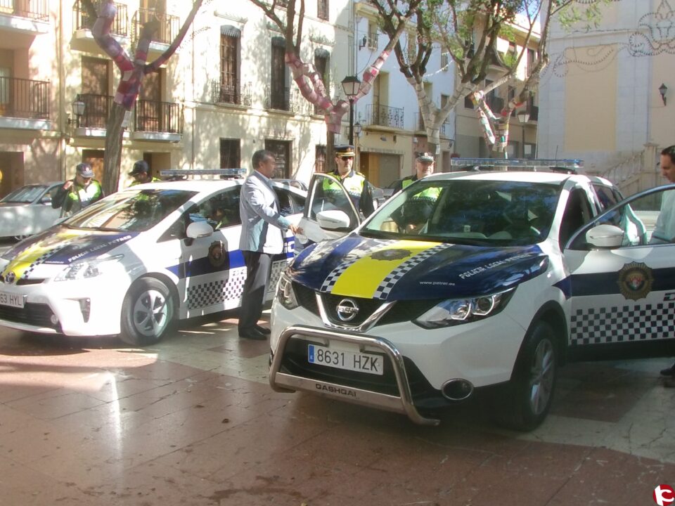 La Policía Local de Petrer detiene a tres individuos por la presunta comisión de robo con fuerza en el interior de vehículos