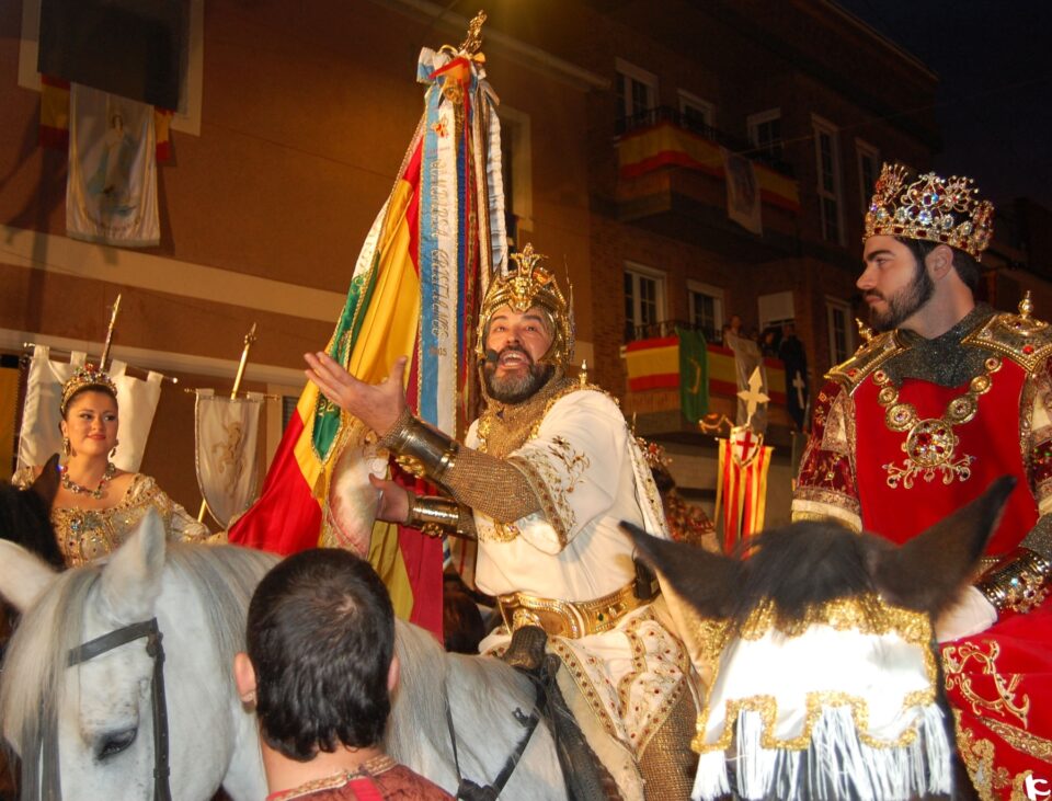 Monforte ofrece las embajadas en inglés desde tu smartphone