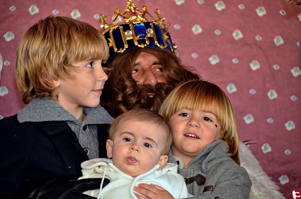Recepción de los Reyes Magos en el Colegio Salesianos