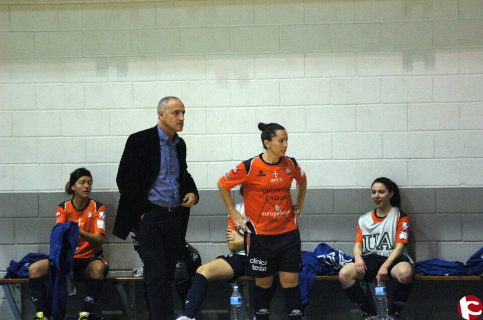 Carlos Navarro vuelve como entrenador del Fútbol Sala Femenino de la UA