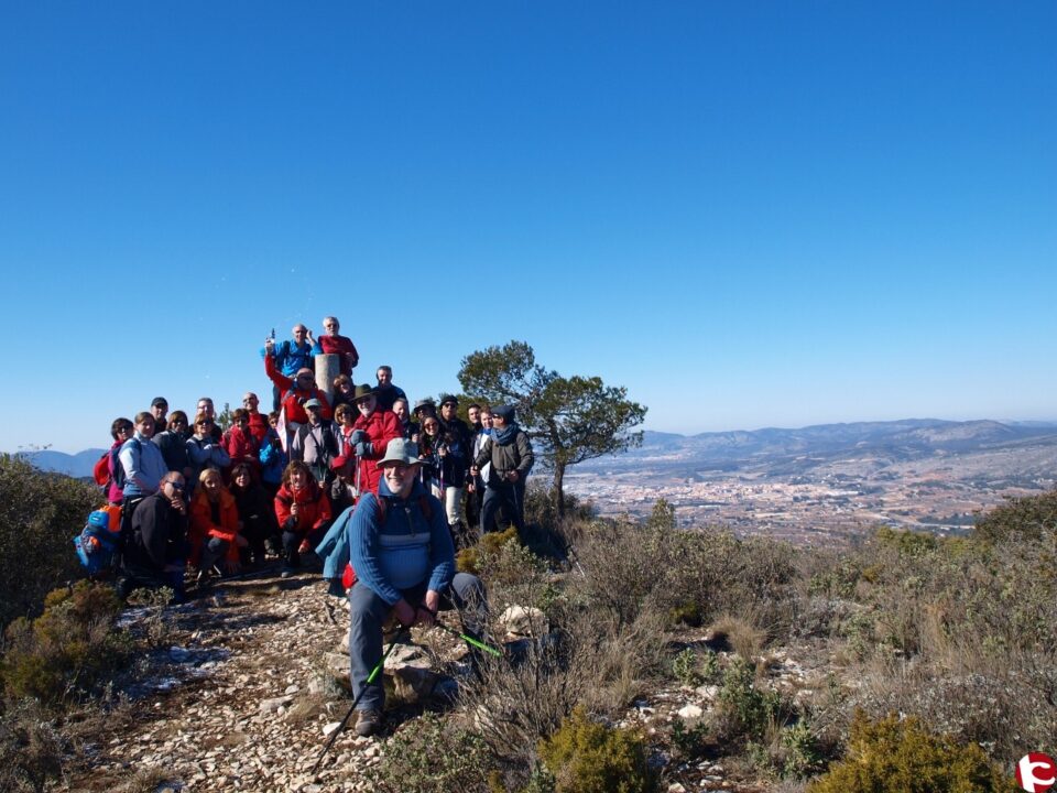 AVIANA EN LA SIERRA DEL CUARTEL Y CARRASQUETA