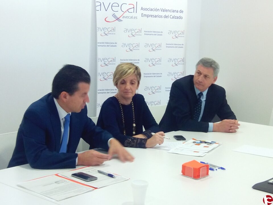 Avecal se reúne con Rafael Miró en torno a la programación de acciones formativas más ajustadas a la realidad del sector
