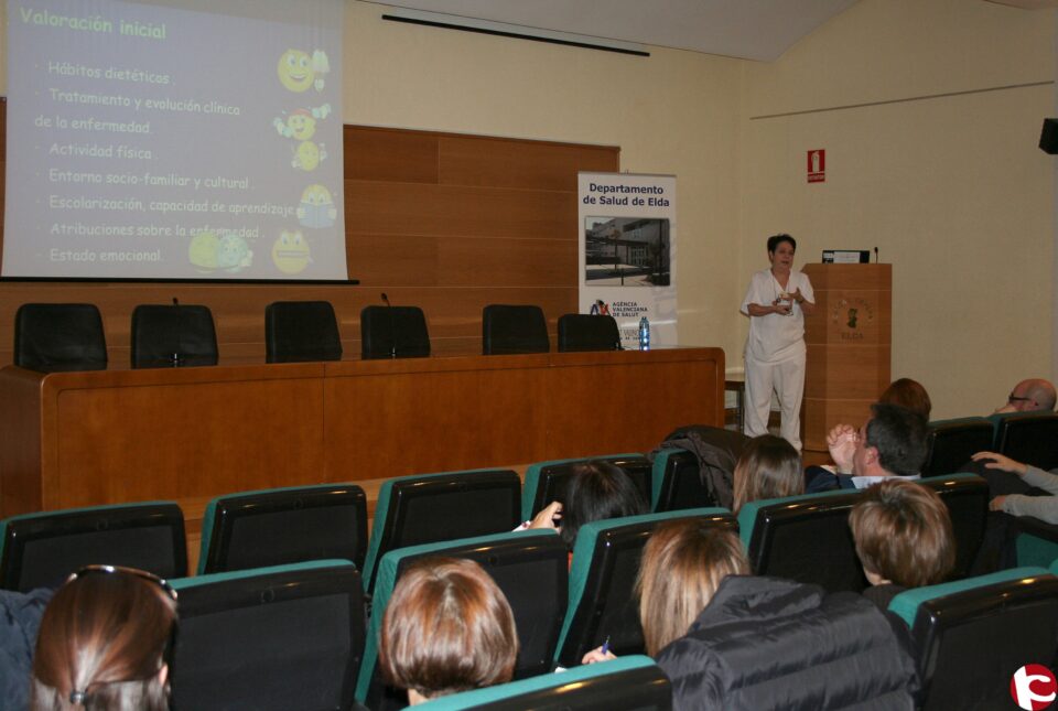 Endocrinología del Hospital de Elda imparte un taller sobre el manejo de la diabetes a profesionales de Atención Primaria