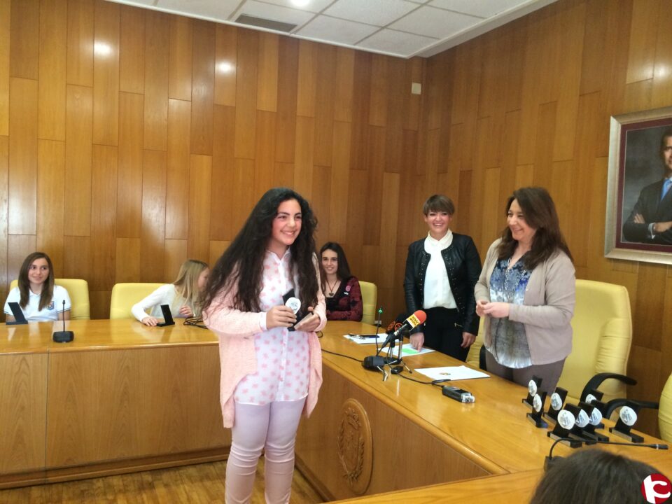 Un total de 23 niños de Elda han sido Premio Extraordinario de Primaria