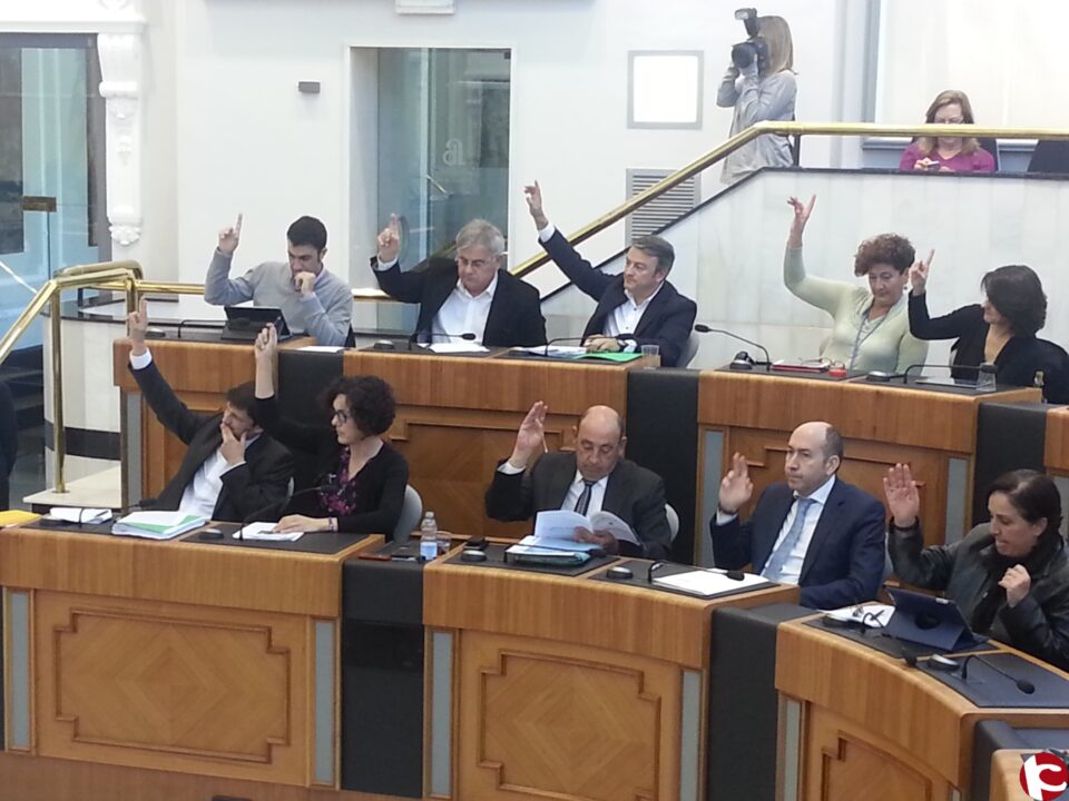 El PSOE pide aclarar el destino de los fondos para el Centro Tecnológico del Mármol pendiente de su construcción