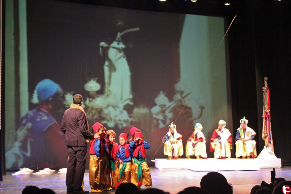 Espectacular Gala Musulmana en el Teatro Castelar.
