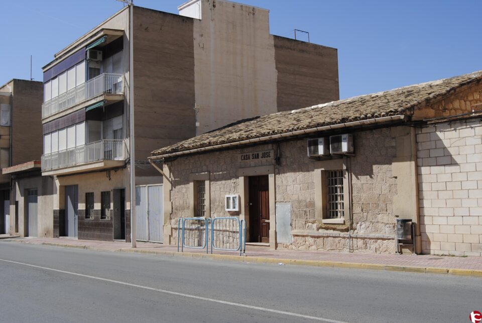 La alcaldesa firma con el Ministerio de Hacienda la cesión gratuita y definitiva a Novelda de la Casa San José que acoge el Centro de Atención Temprana