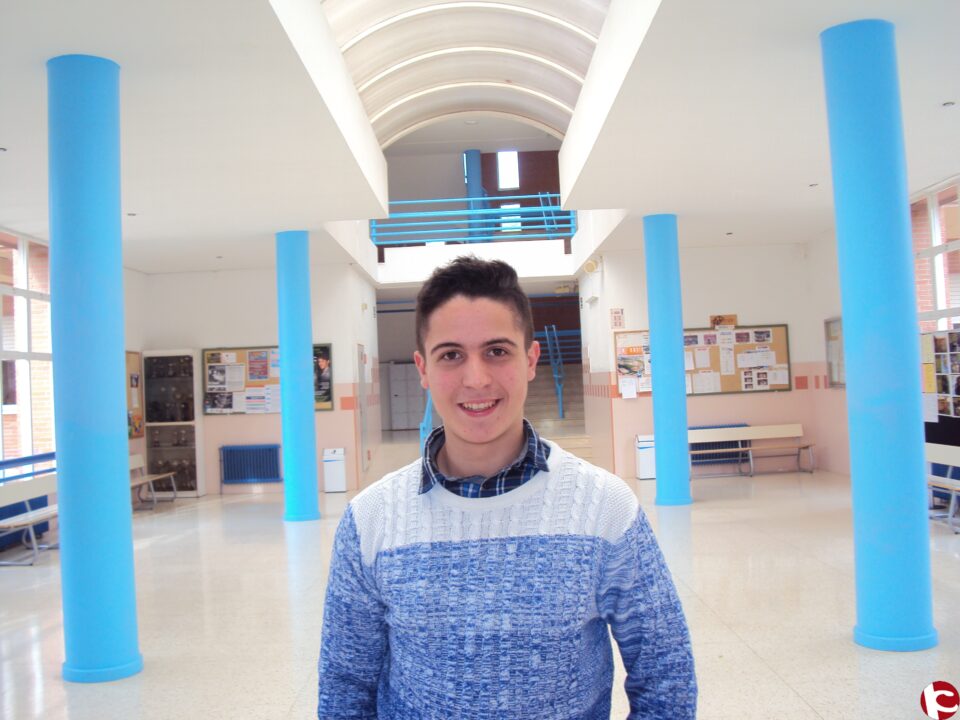 Estudiante eldense consigue beca estudios en Canadá