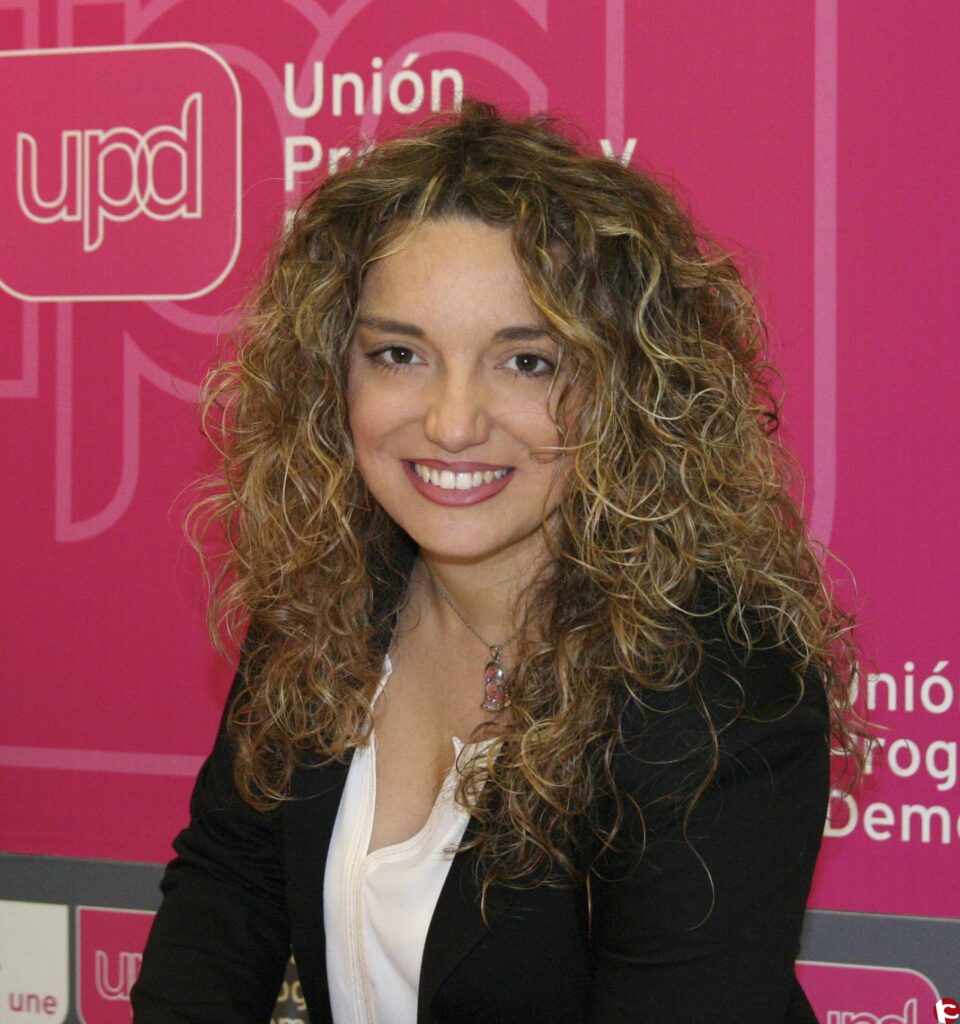 UPyD O cojo sueldo o dejo la política. Los eldenses tienen inteligencia. Y dignidad.