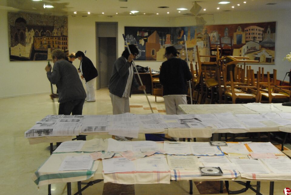 El Ayuntamiento se inunda por la rotura fortuita del latiguillo de un aseo durante el fin de semana