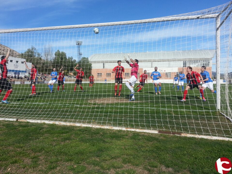 2-0. EL VILLENA C.F. VENCE AL COX Y SUEÑA CON LA SALVACIÓN.