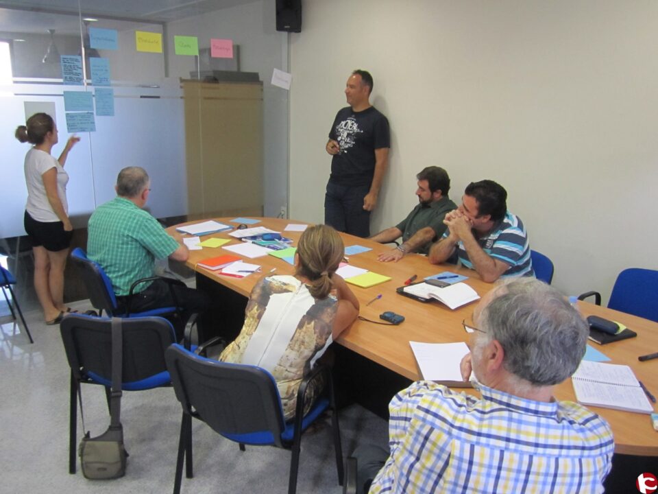 El próximo jueves el Ayuntamiento de Villena concederá el Diploma de Servicios Distinguidos de Villena al Grupo Promotor del Foro Económico y Social