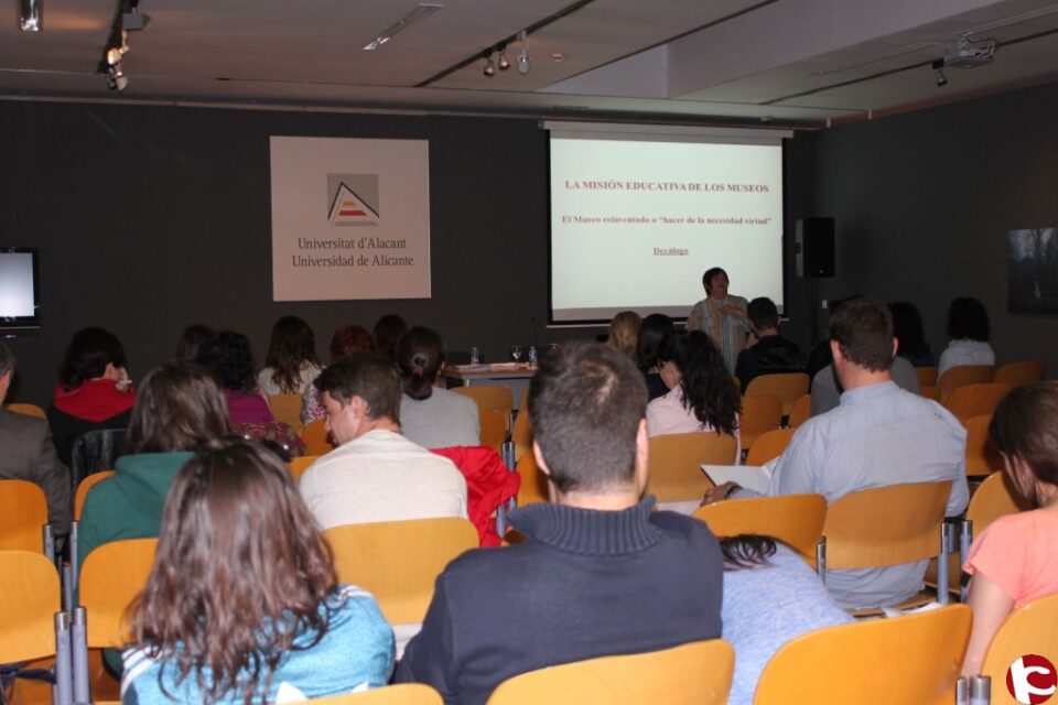 Gran éxito de público en el curso sobre Museos y Educación de la UA