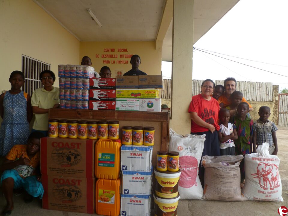 La Asociación Cultural Somos Anti Xenofobia de Sax ha llevado a cabo en las primeras semanas de Abril un nuevo proyecto solidario en África