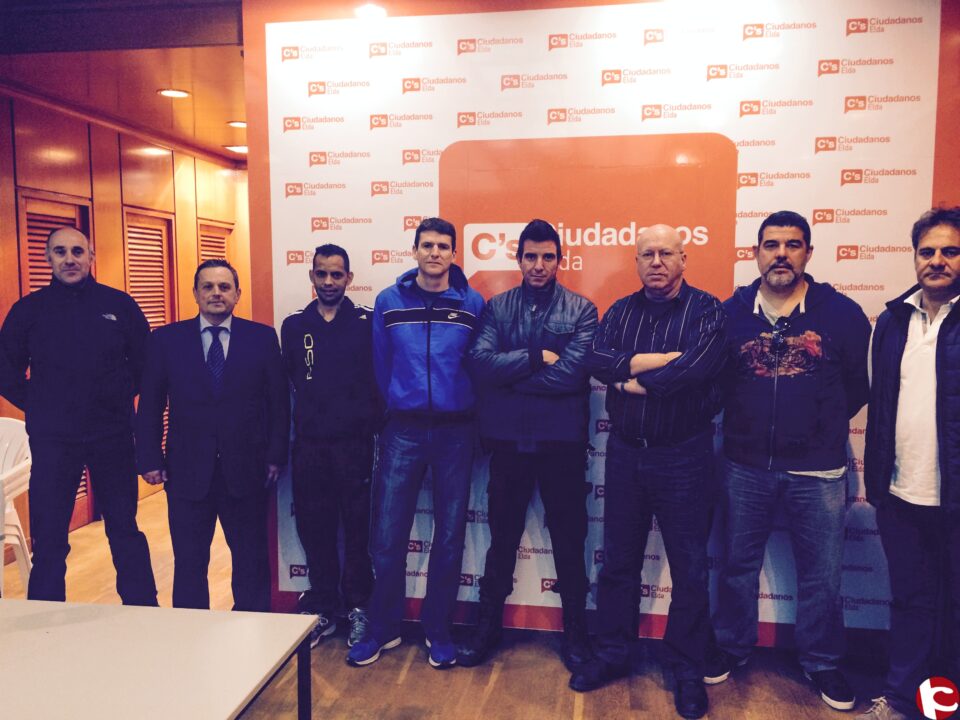 Ciudadanos (C´s) Elda : Paco Sánchez recibe a los representantes sindicales de la Policía Local de Elda