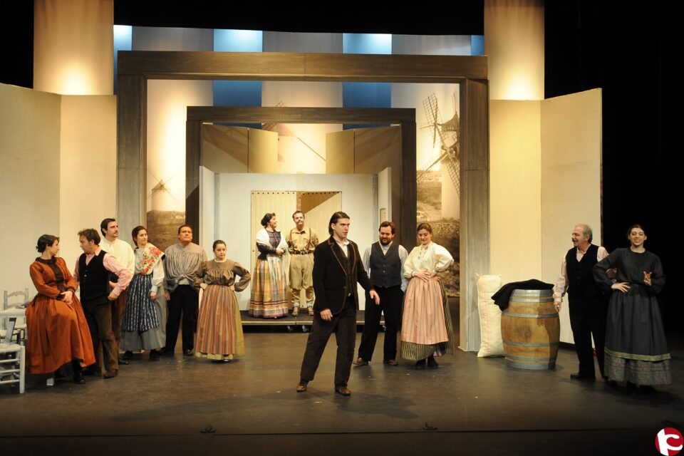 Zarzuela en el Teatro Chapí con La rosa del azafrán.