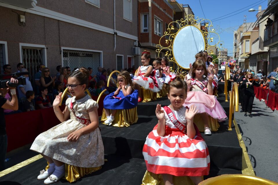 Desfile infantil y Homenaje a la rodela