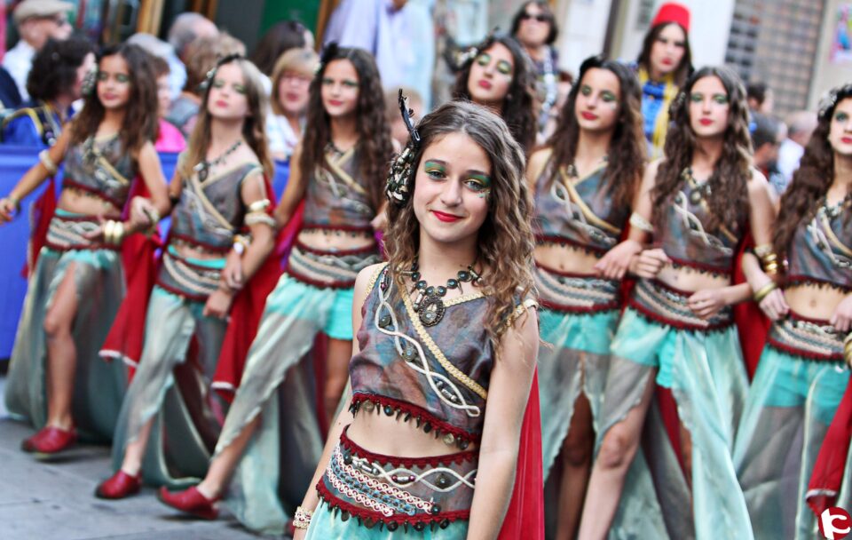 El Desfile Infantil cautiva a un público entregado