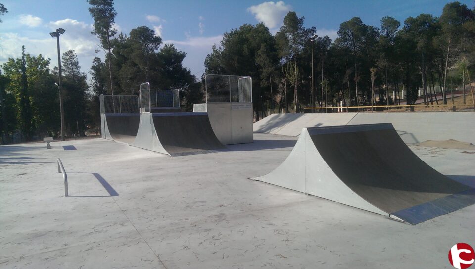 Finalizan las obras de instalación del skate-park en la Pinada Galbis