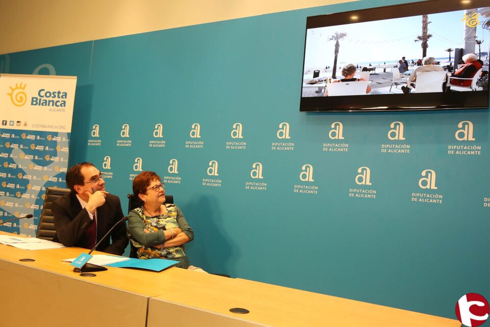 El Patronato Costa Blanca vende este verano las playas y el interior en los mercados nacional y británico