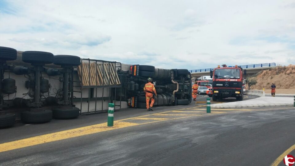 Accidente de tráfico ayer tarde en la N-344.