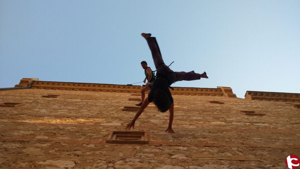 La plaza del Teatro Chapí se reabre con Célula